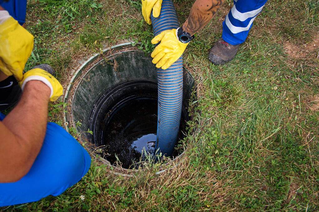 water tank cleaning in dubai